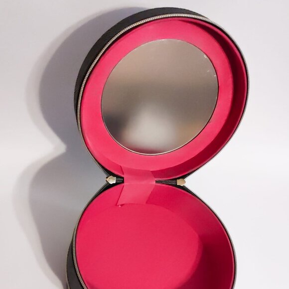 Lancôme Paris Makeup Train Case – Black & Fuchsia – Mirror – 2 compartments - Picture 7 of 11